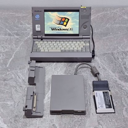 صورة لاب توب توشيبا ويندز 97