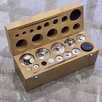 صورة علبه أوزان قديمه